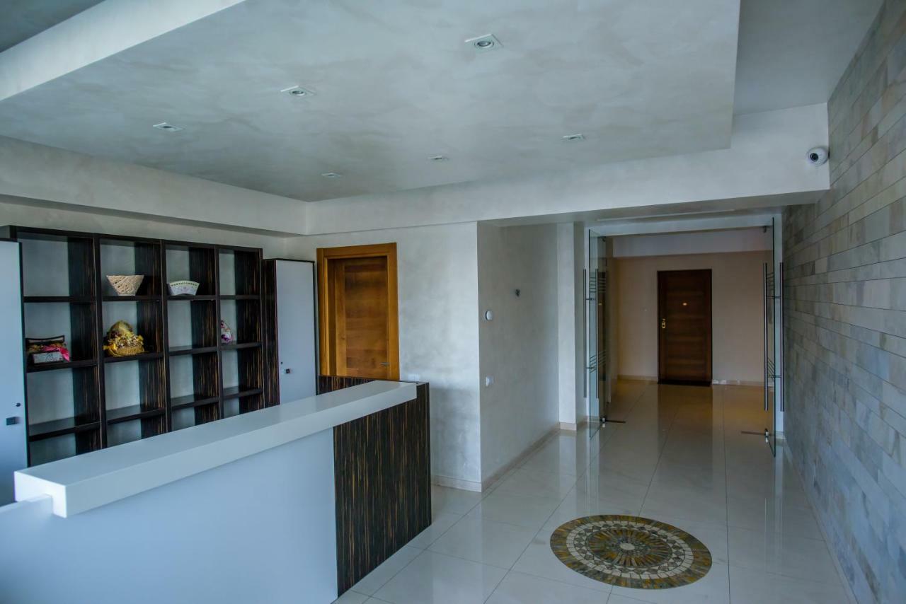 Bianca Tudors Residence มามายา ภายนอก รูปภาพ